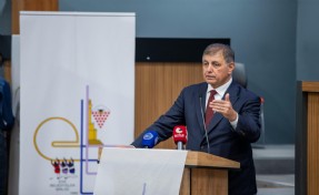 Ege Belediyeler Birliği meclisi'nde Tugay'dan iklim krizi mesajı: Sorumluluğumuz var!