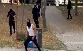 Ellerinde pala yüzlerinde maske.. Hacettepe'de öğrencilere saldırdılar!
