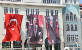 Erdoğan posteri' talimatına tepki: 'Atatürk, hiçbir makamla kıyaslanamaz'