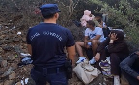 Fethiye'de 59 kaçak göçmen ile 3 organizatör şüphelisi yakalandı