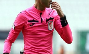 Galatasaray- Trabzonspor ve Beşiktaş-Fenerbahçe derbilerinin hakemleri belli oldu