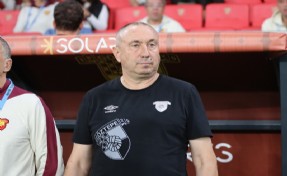 Göztepe'de Stoilov rüzgarı