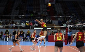 Göztepe voleybolda evinde üzüldü