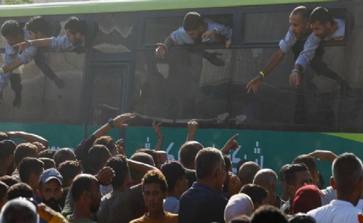 İsrail, Gazze ateşkesi kapsamında 2 bine yakın Filistinliyi serbest bıraktı