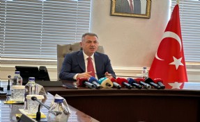 Vali Elban’dan güvenlik ve asayiş raporu: İzmir’de kaç Suriyeli var?