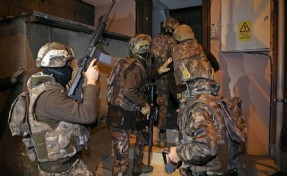 İzmir dahil 9 ilde mafya operasyonu: Çok sayıda gözaltı!