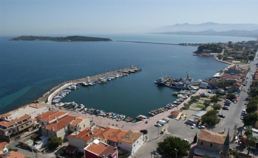 İzmir'deki kaçak iskeleler için yıkım kararı!