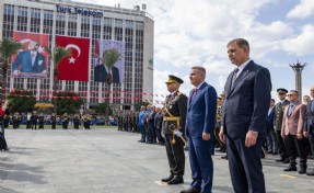 İzmir’de Cumhuriyet Bayramı kutlamaları başladı