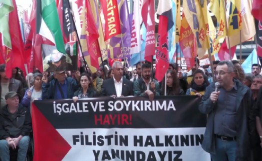 İzmir’de ‘Filistin’ eylemi: Dünyanın gözü önünde bir soykırım yaşanıyor