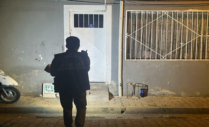 Bayraklı'da gece yarısı silahlar konuştu! 1 kişi yaralandı
