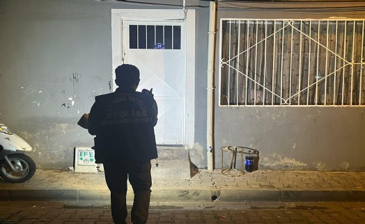 Bayraklı'da gece yarısı silahlar konuştu! 1 kişi yaralandı