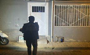 Bayraklı'da gece yarısı silahlar konuştu! 1 kişi yaralandı