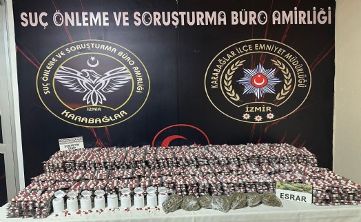 İzmir’de uyuşturucuya 2 gözaltı