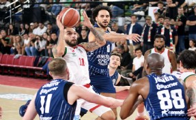 Kaf-Kaf evinde Anadolu Efes’e mağlup oldu