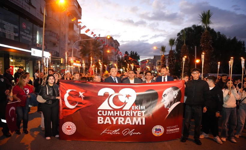 Kemalpaşa'da Cumhuriyet coşkusu