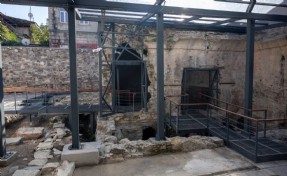 Kıllıoğlu Hamamı karma sergiyle günümüzle buluşuyor