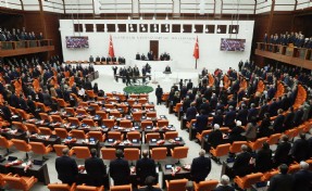 Meclis'te yeni dönem CHP'siz başlıyor: Erdoğan'a ayakta karşılama