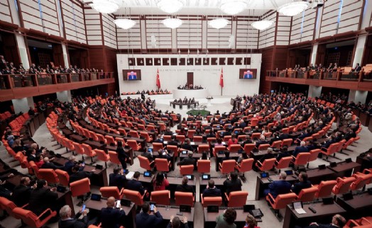 Meclis’te trafik yasa teklifinin görüşmeleri askıya alındı