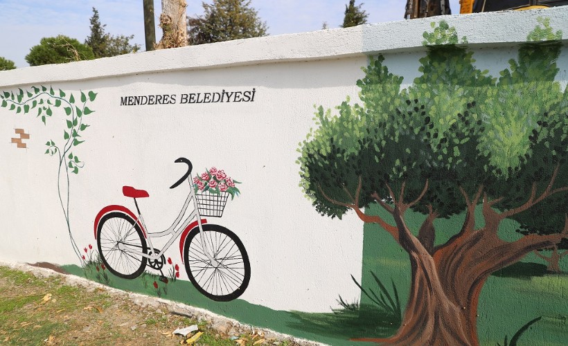 Menderes’te Akçaköy’ün duvarları tuvale dönüştü