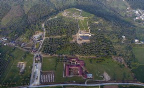 Metropolis şaşırtmaya devam ediyor: 1800 yıllık agora ortaya çıktı