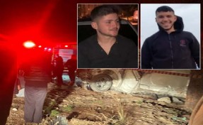 Minibüs ağaca çarptı: 2 ölü