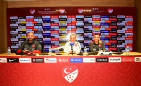 Necla Güngör Kıragası: Türk kadınının neler yapabildiğini göstermek istiyoruz