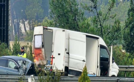 Otobanda feci kaza: 1 ölü 4 yaralı!