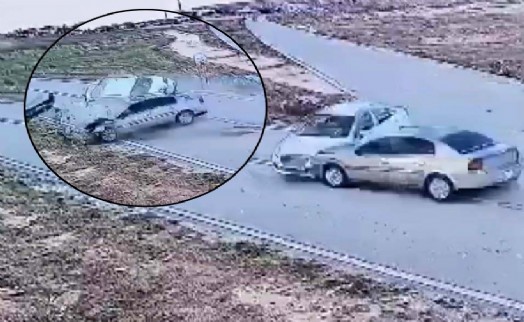 Akılalmaz kaza! İki araç kafa kafaya çarpıştı: 1 ölü, 3 yaralı