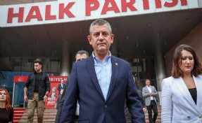 Özel CHP'nin yol haritasını anlattı.. 'Kayyum' sorusuna net yanıt: 'Yeni bir perde açıyorlar...'