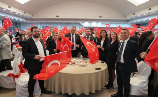 Seferihisar’da 29 Ekim Cumhuriyet Balosu’nda coşku dolu gece