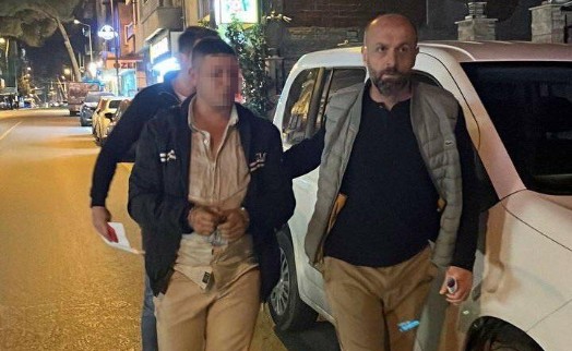 Silahlı kavgada olayla ilgisi bulunmayan 2 kişiyi vuran şüpheli yakalandı
