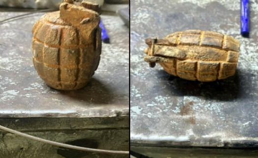 Tarlada bulduğu el bombasını babasının iş yerine götürdü