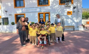 Tedavisi tamamlanan SMA'lı Defne'nin okul heyecanı