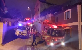 Düğün hazırlığı kabusa dönüştü: Evin tavanı çöktü, 6 kişi yaralandı!