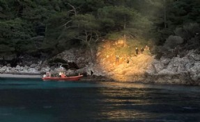 21 kaçak göçmen kayalıklarda mahsur kaldı!