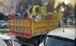 5 çocuğu elektrik çarpmıştı: Belediye delil olan oyun aletlerini alıp götürdü!