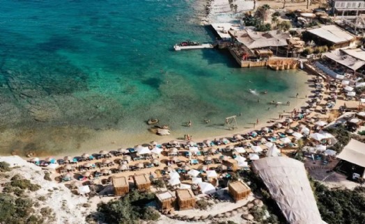 AK Parti’den başkan adayı olan isim gözünü Alaçatı’daki Babür Koyu’na dikti: Doğal koya çengel