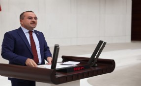 AK Partili Kırkpınar'dan Büyükşehir'e rapor tepkisi: '7 yılda İzmir'in 10 milyar TL'si buhar oldu!'