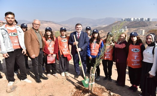 AK Partili Saygılı'dan Milli Ağaçlandırma Günü'nde 'yeşil' mesaj!