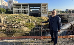 AK Partili Yıldız atıl kalan opera binasını gezdi: Kaderine terk edilmiş bir enkaz!