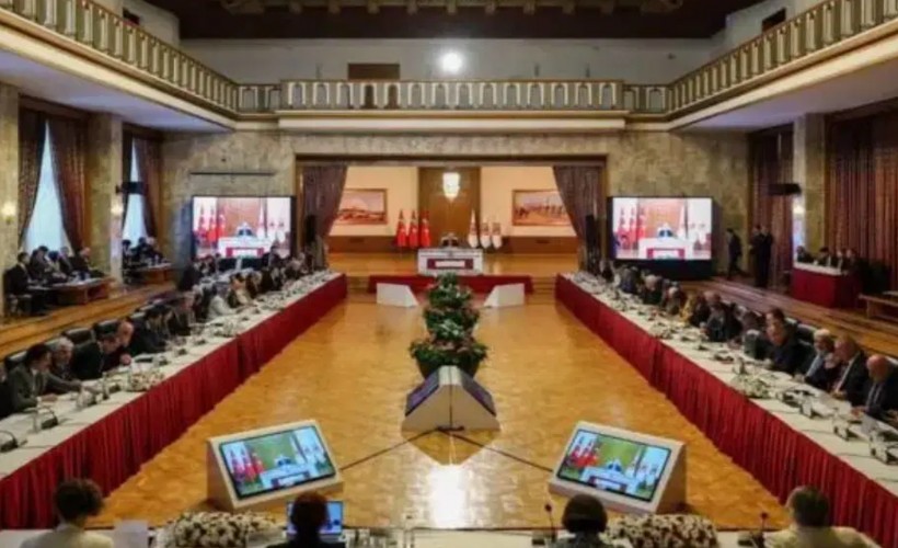 Açılım komisyonunda 'İmralı' krizi: İtirazlar erteleme getirdi!