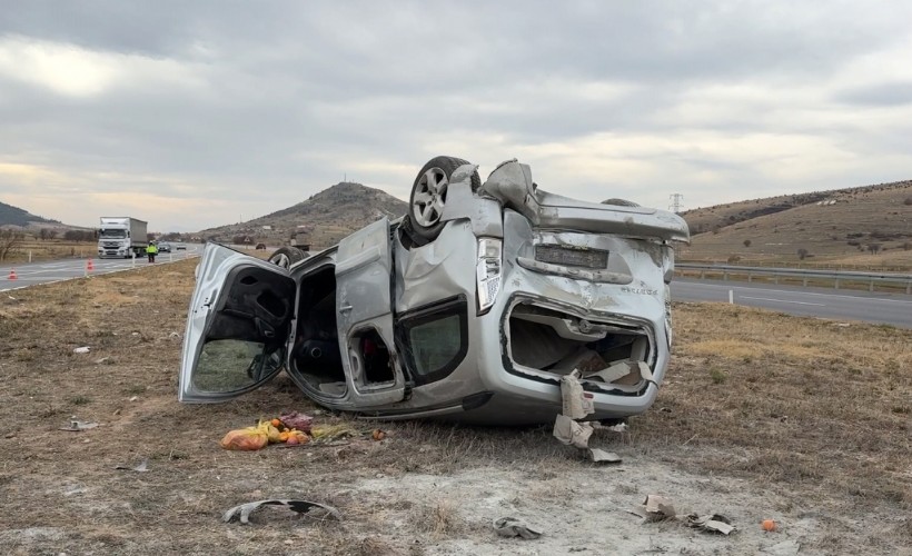Afyon'da iki aracın çarpıştığı kazada 7 kişi yaralandı
