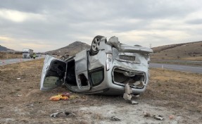 Afyon'da iki aracın çarpıştığı kazada 7 kişi yaralandı