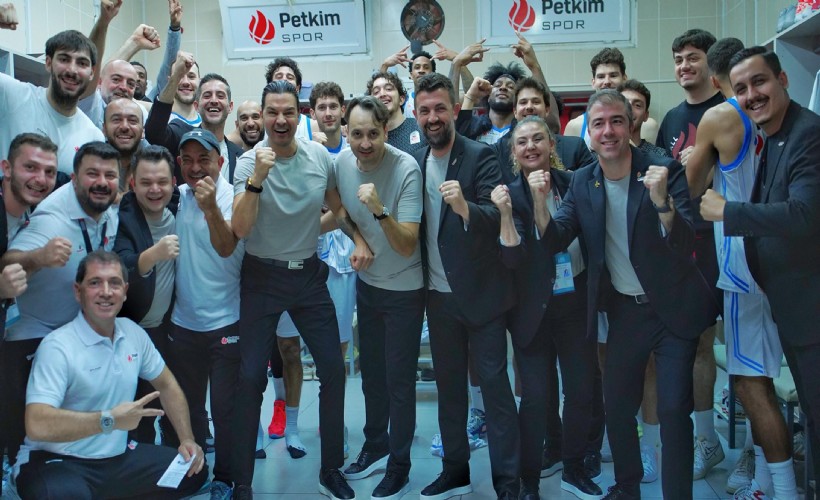 Aliağa Petkimspor liderlik için parkede