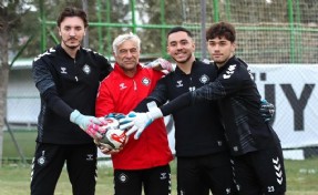 Altay'da 3 kaleci görev yaptı