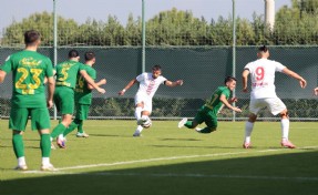 Altınordu evinde 2-0 mağlup oldu
