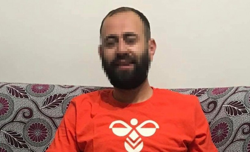 Atatürk için saygı duruşunda bulunan vatandaşlar ile alay eden sürücüye ev hapsi!