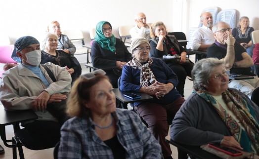 Başkan Mutlu: 'Yaşam yolculuğunuzda yanınızdayız'