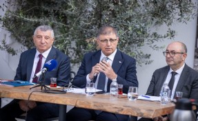 Başkan Tugay, Güzelbahçeli muhtarları dinledi