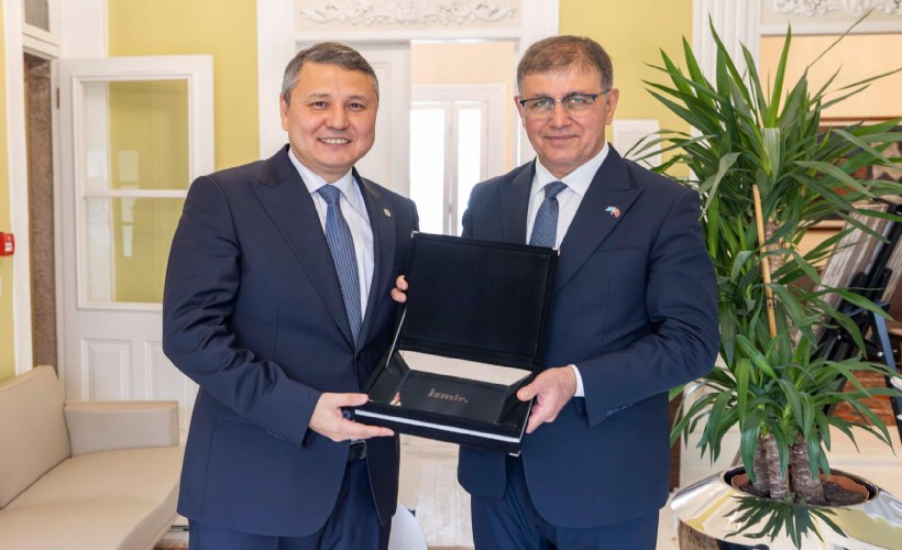 Başkan Tugay Kazakistan heyetini ağırladı